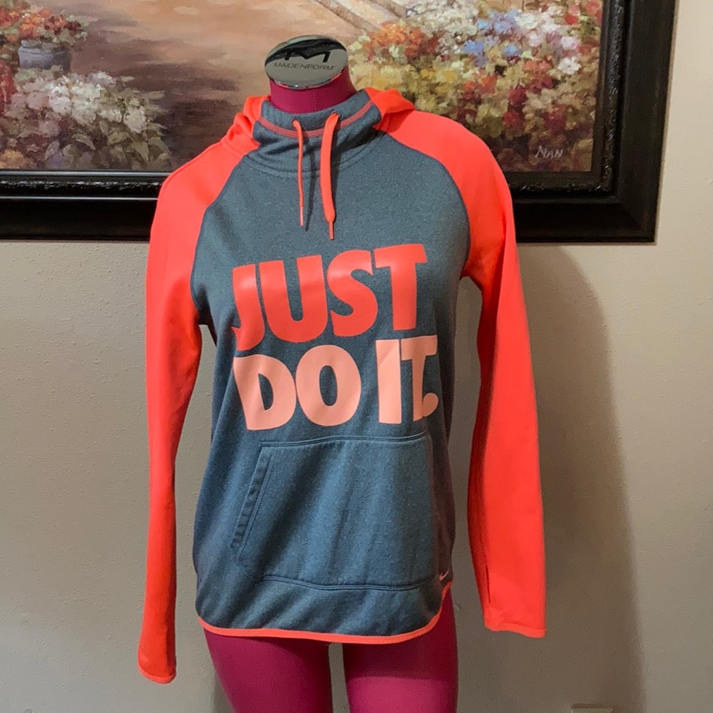 Nike Therma Fit Hoodie Just Do It Sweatshirt Women's Small Orange Gray Pocket